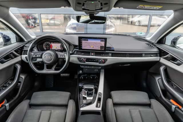 Audi A4 (2021) thumbnail 5