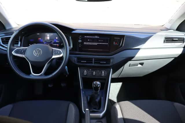 Volkswagen Polo (2024) thumbnail 5