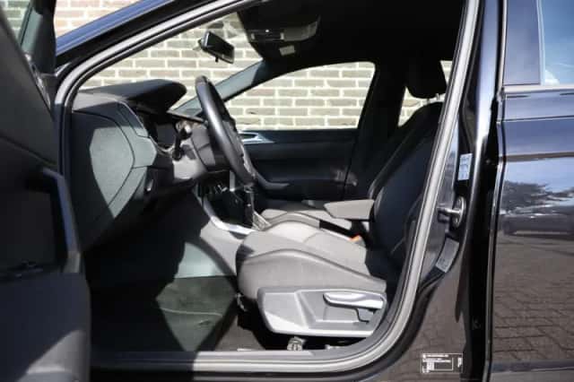 Volkswagen Polo (2020) thumbnail 4