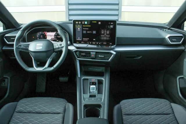 SEAT Leon (2026) thumbnail 5