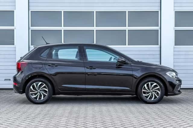Volkswagen Polo (2023) thumbnail 3