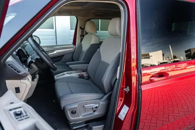 Volkswagen Multivan (2026) thumbnail 4