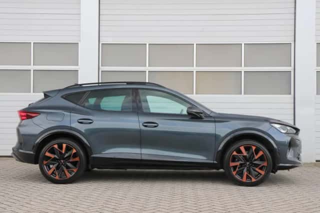 CUPRA Formentor (2024) thumbnail 3