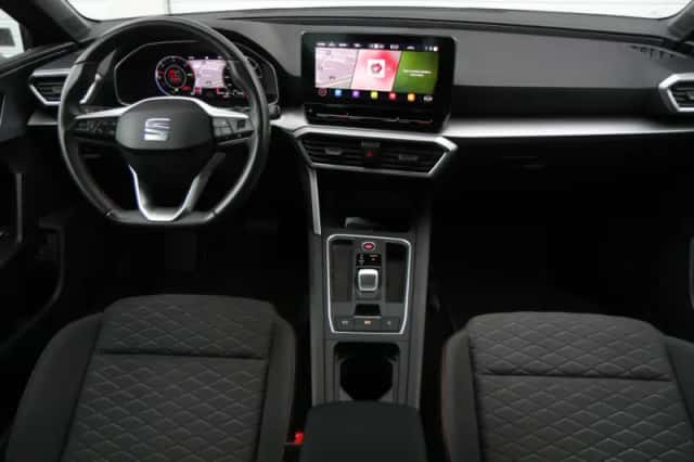 SEAT Leon (2021) thumbnail 5