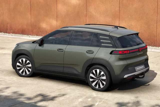 Volkswagen ID. Cross (2026) thumbnail 3