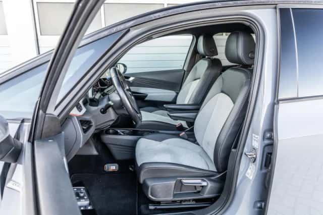 Volkswagen ID.3 (2023) thumbnail 4