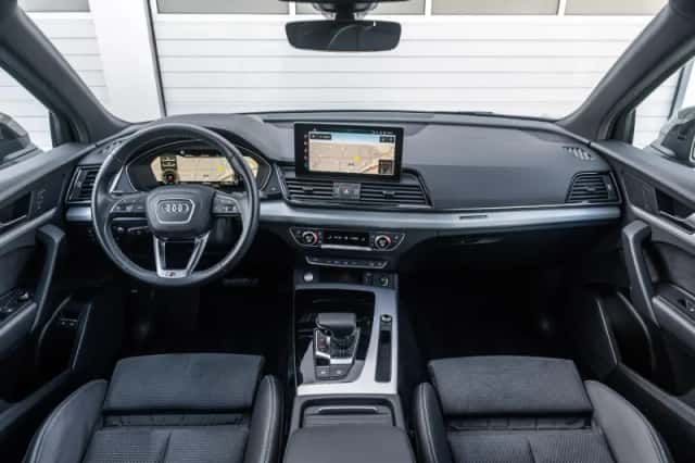 Audi Q5 (2023) thumbnail 5