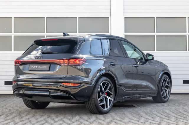 Audi Q6 e-tron (2026) thumbnail 2