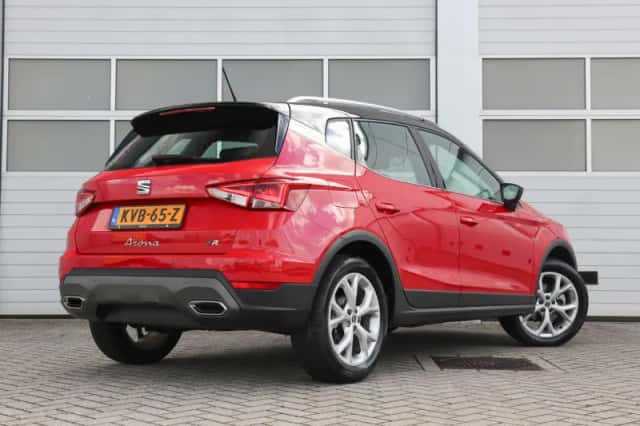 SEAT Arona (2024) thumbnail 2