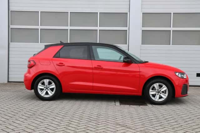 Audi A1 (2022) thumbnail 3