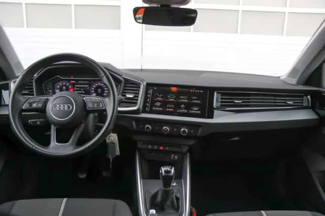 Audi A1 (2022) thumbnail 5