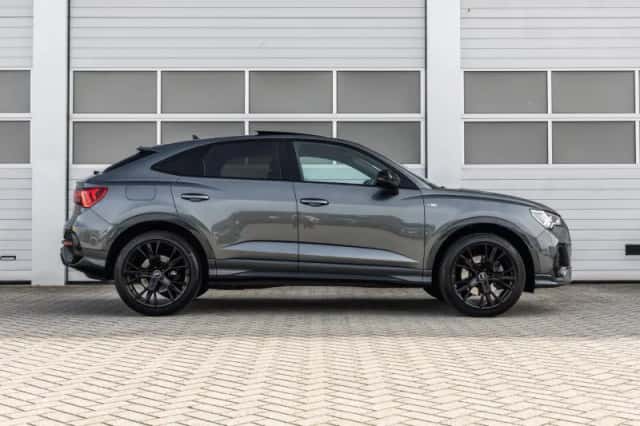 Audi Q3 Sportback (2024) thumbnail 3