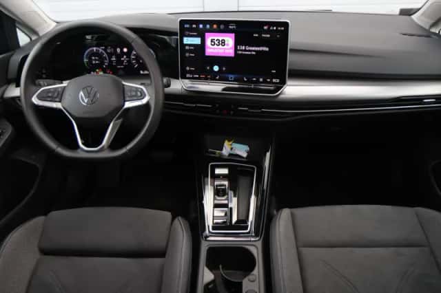 Volkswagen Golf (2026) thumbnail 5