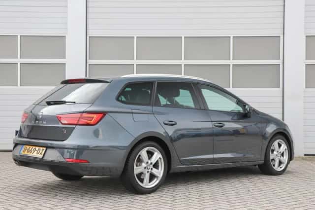SEAT Leon (2020) thumbnail 2