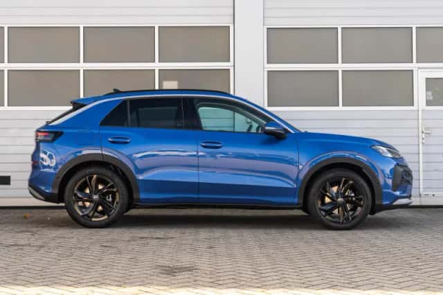 Volkswagen T-Roc (2026) thumbnail 3