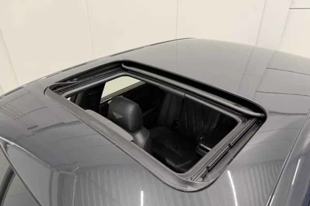 Bentley Flying Spur (2010) thumbnail 2