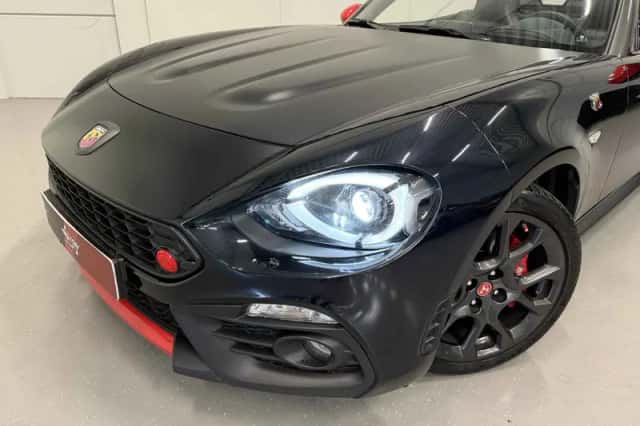 Fiat 124 Spider (2017) thumbnail 2