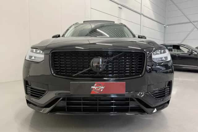 Volvo XC90 (2023) thumbnail 4