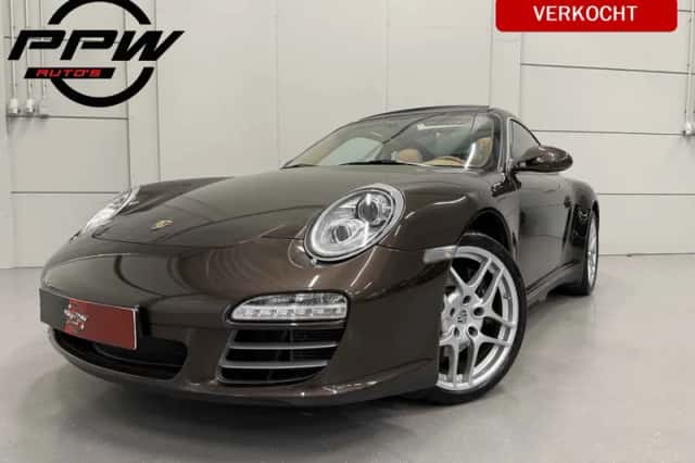 Porsche 911 (2011) thumbnail 1