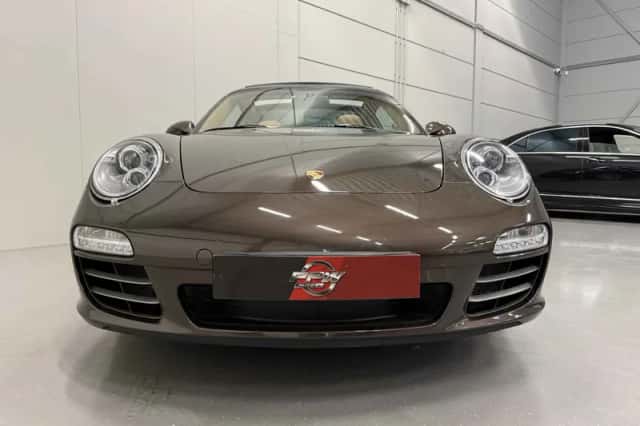Porsche 911 (2011) thumbnail 4