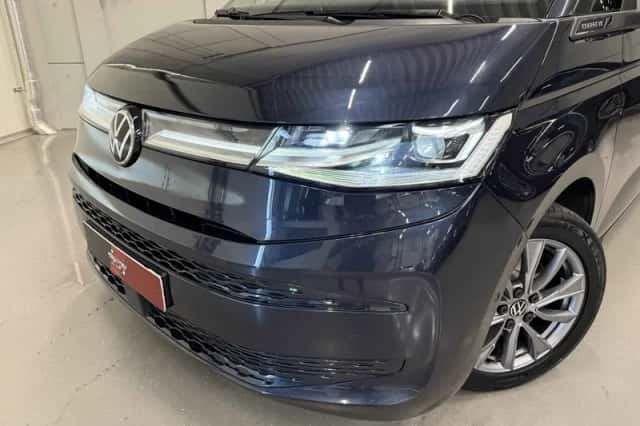 Volkswagen Multivan (2023) thumbnail 2