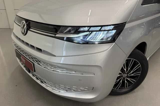 Volkswagen Multivan (2023) thumbnail 2