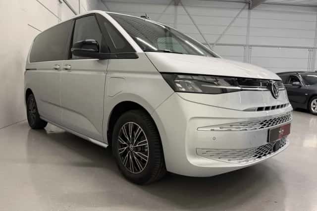 Volkswagen Multivan (2023) thumbnail 4