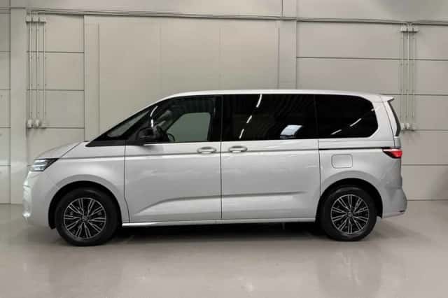 Volkswagen Multivan (2023) thumbnail 5
