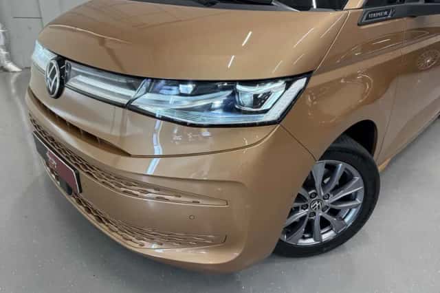 Volkswagen Multivan (2023) thumbnail 3