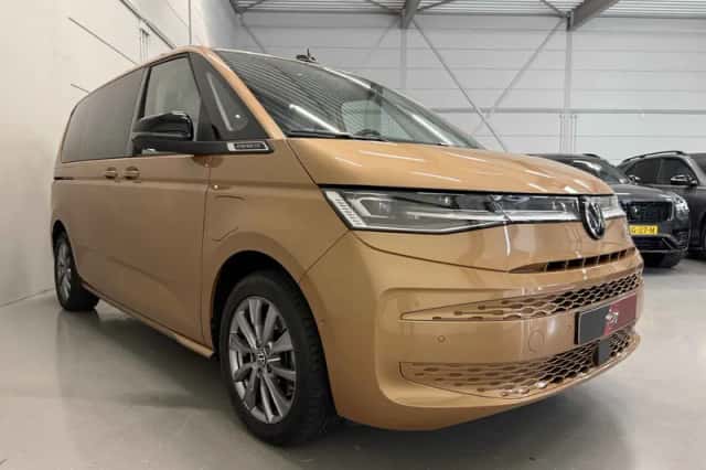 Volkswagen Multivan (2023) thumbnail 6