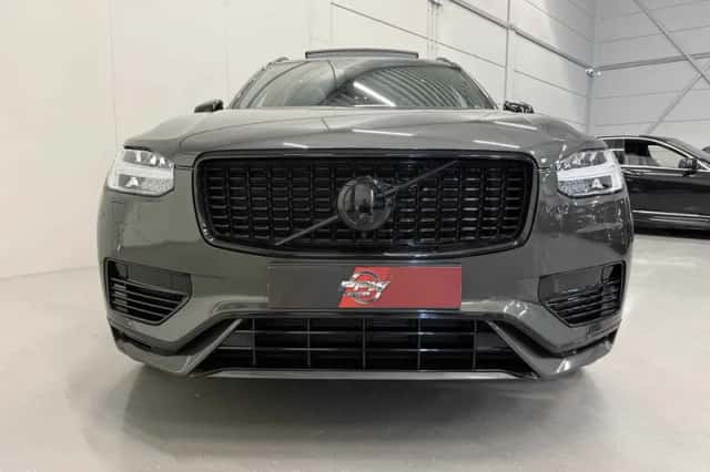 Volvo XC90 (2022) thumbnail 4