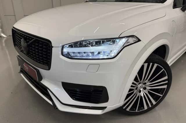 Volvo XC90 (2022) thumbnail 2