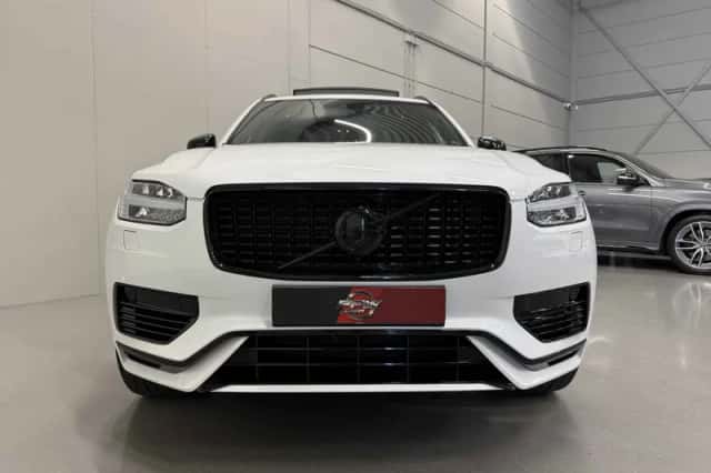 Volvo XC90 (2022) thumbnail 4