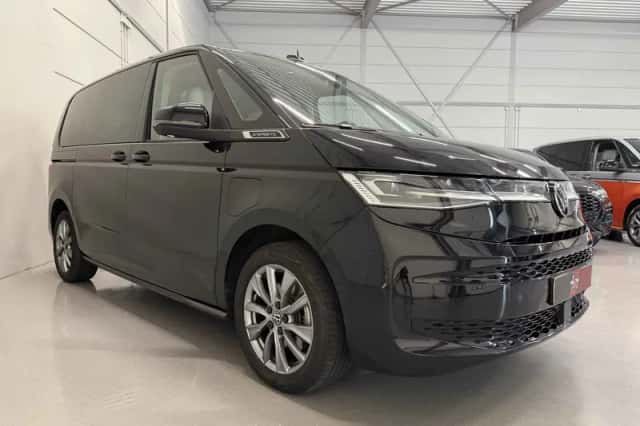 Volkswagen Multivan (2022) thumbnail 5