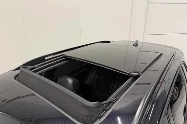 Volkswagen Tiguan (2019) thumbnail 2
