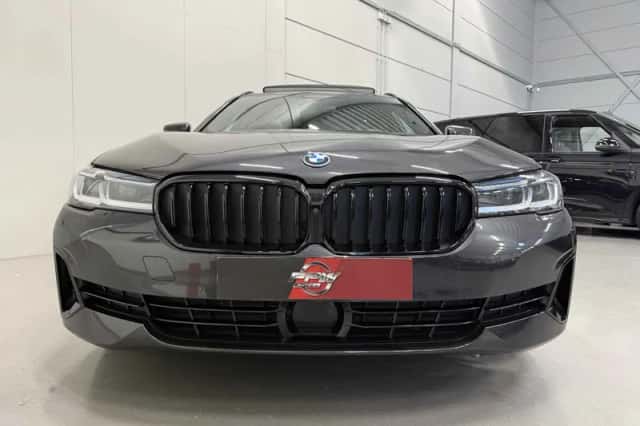 BMW 5-Serie (2023) thumbnail 4