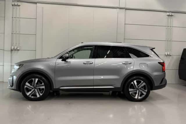 Kia Sorento (2023) thumbnail 6