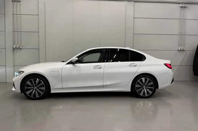 BMW 3-Serie (2021) thumbnail 5
