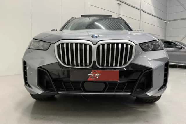 BMW X5 (2023) thumbnail 5