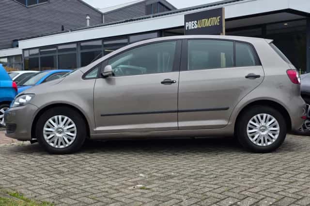 Volkswagen Golf Plus (2011) thumbnail 2