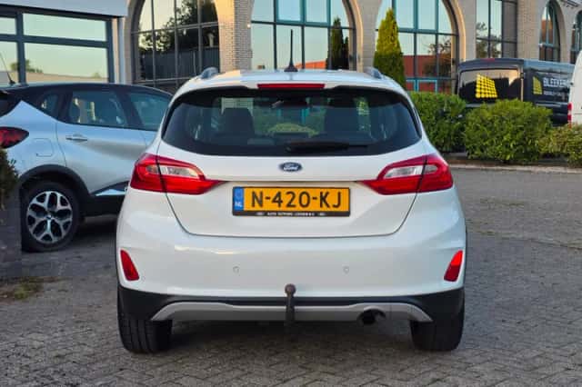 Ford Fiesta (2019) thumbnail 4