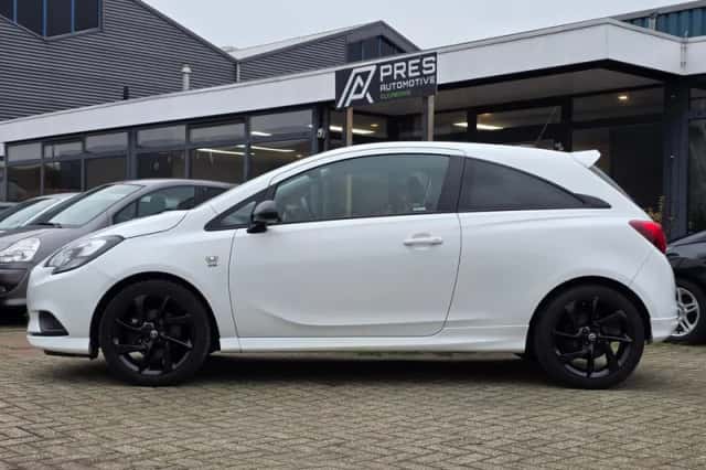 Opel Corsa (2017) thumbnail 2