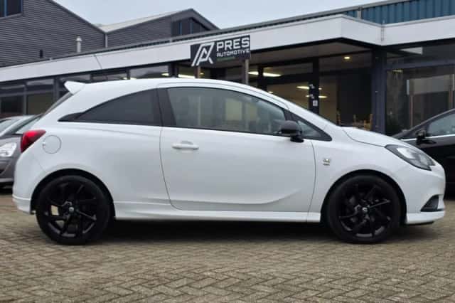 Opel Corsa (2017) thumbnail 6