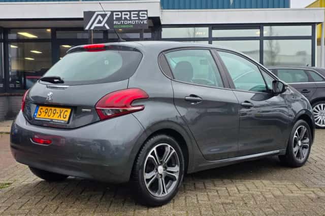 Peugeot 208 (2017) thumbnail 5