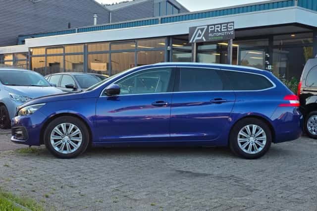 Peugeot 308 (2020) thumbnail 2
