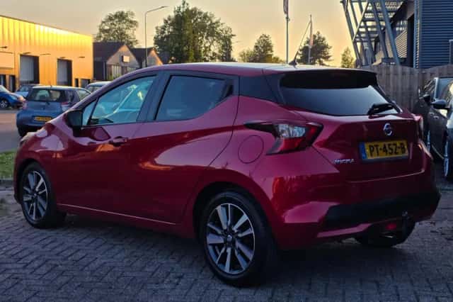 Nissan Micra (2017) thumbnail 3