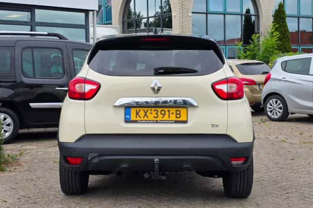 Renault Captur (2013) thumbnail 4
