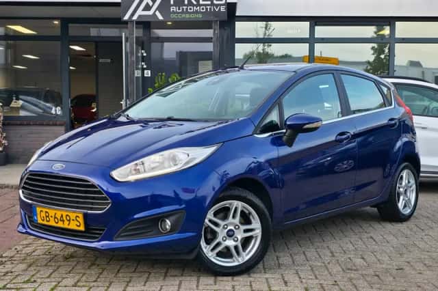 Ford Fiesta (2015) thumbnail 1