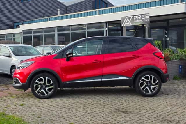 Renault Captur (2017) thumbnail 2