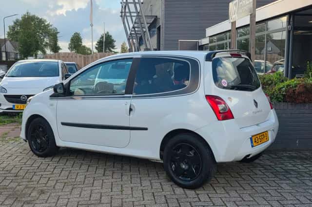Renault Twingo (2011) thumbnail 3